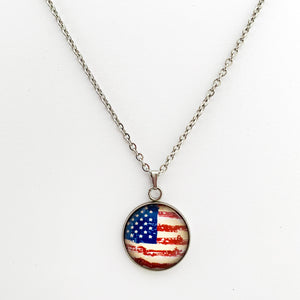 stainless steel vintage USA patriotic flag necklace