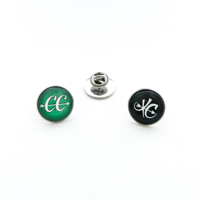 custom stainless steel CC cross country lapel and brooch pins in green and black